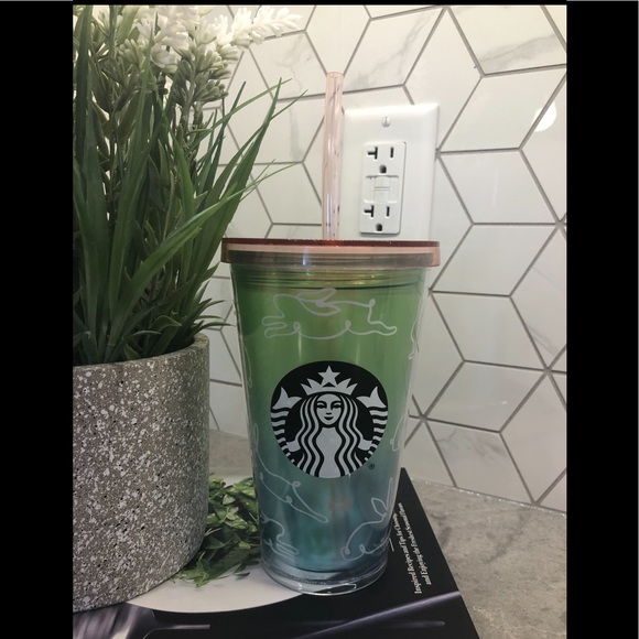 Starbucks 2019 Bunny Grande Tumbler - Picture 2 of 4